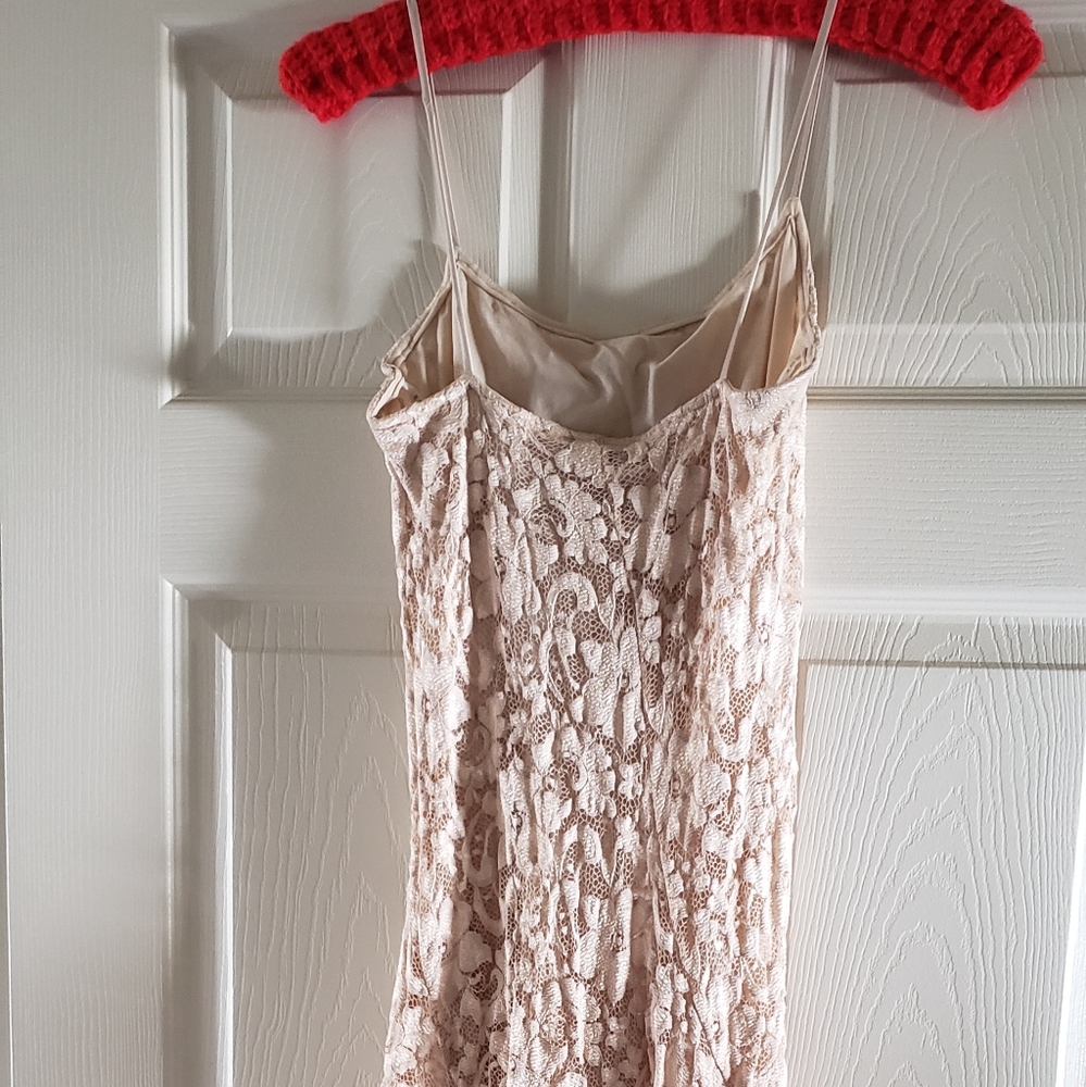 Dress - Picture 1 of 4